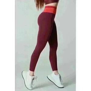 Fabletics High Rise Seamless Leggings Black SZ SMALL Workout‎ Gym Fit Yoga